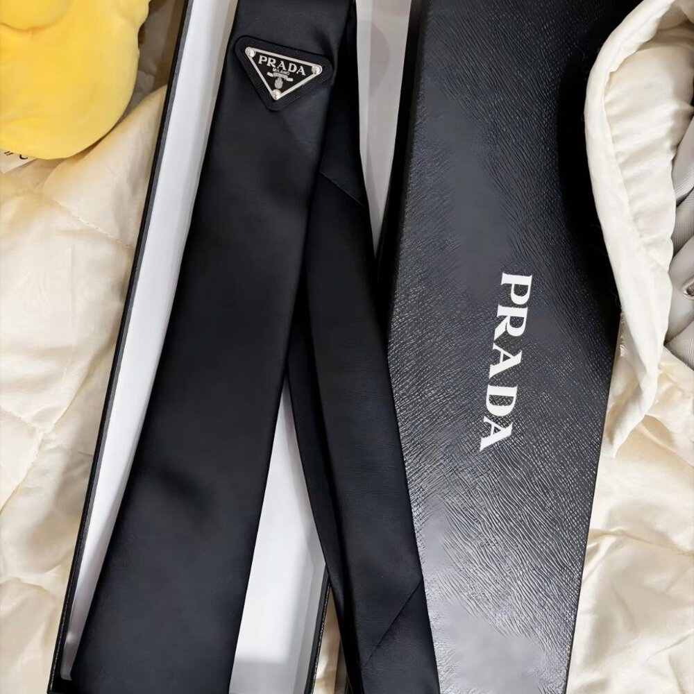 PRADA Black Tie